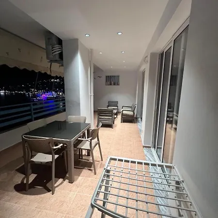 Delois Lägenhet Sarandë
